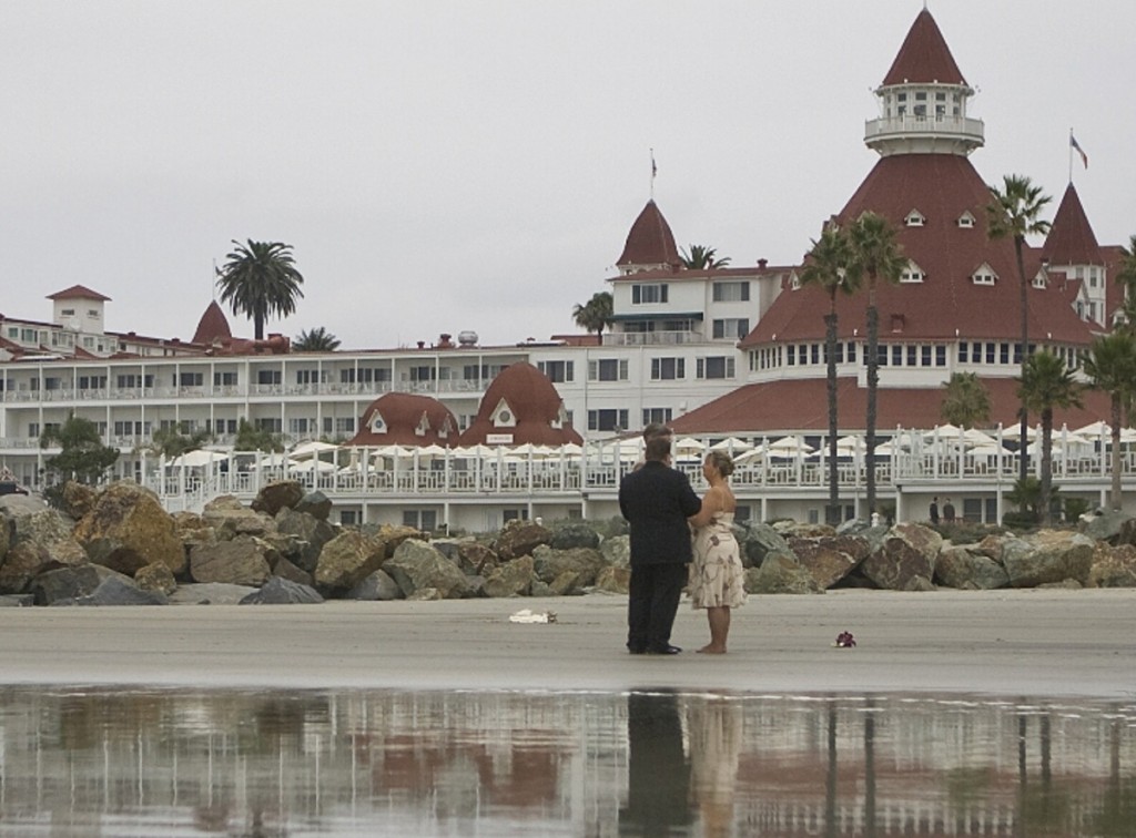 Elope to Coronado | www.elopetocoronado.com | (619) 66-ELOPE | (619) 663-5673